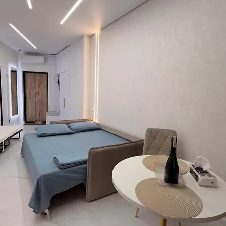 Apartment золотий берег у моря